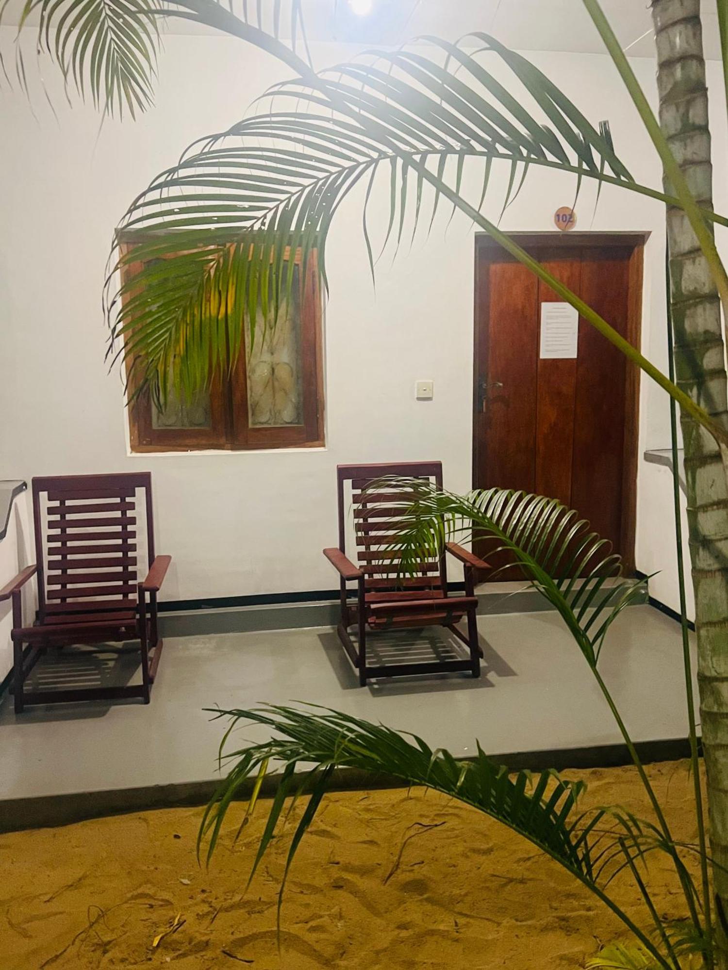 Moxy Bay Arugambay Hotell Arugam Kudah Eksteriør bilde